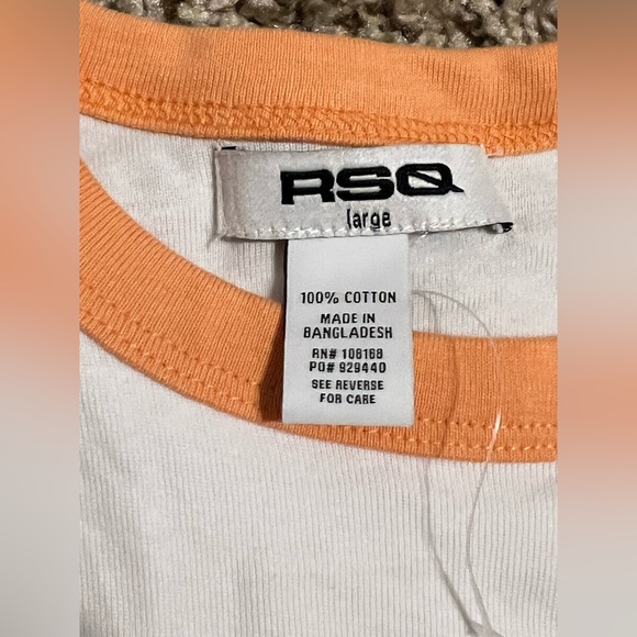 Tilly’s peace tank / crop top. Size medium - Picture 4 of 4